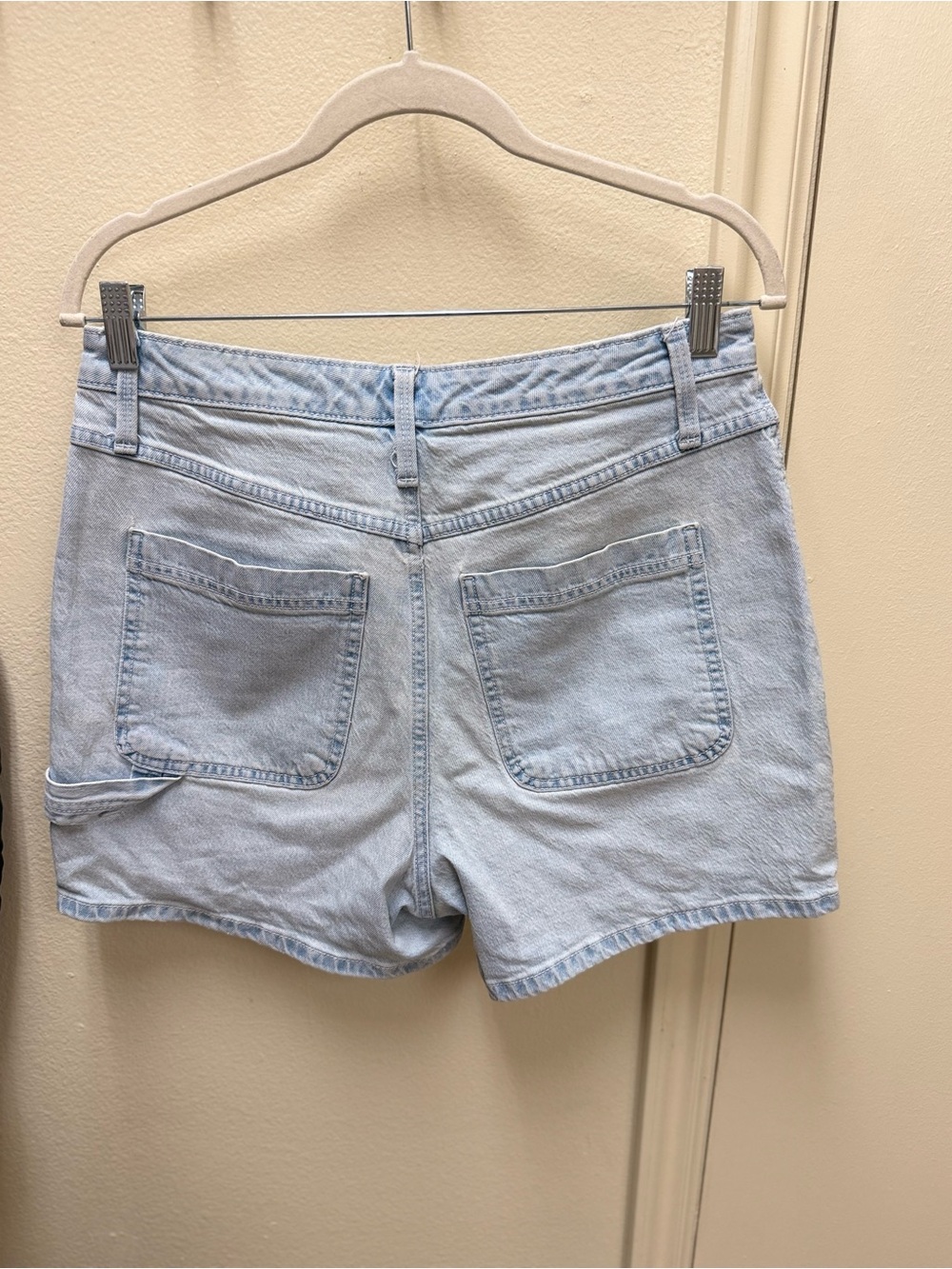 Universal Thread Highest Rise Midi Carpenter Shorts - Picture 4 of 4
